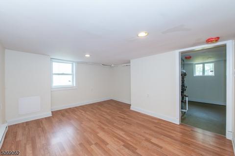 545 Beach St, Orange, NJ 07050 photo 16