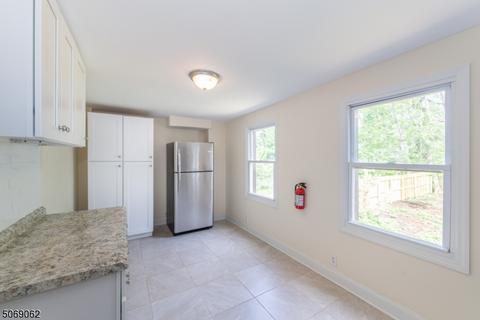 545 Beach St, Orange, NJ 07050 photo 11