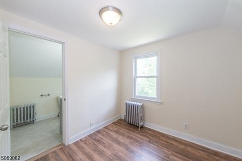 545 Beach St, Orange, NJ 07050 photo 6