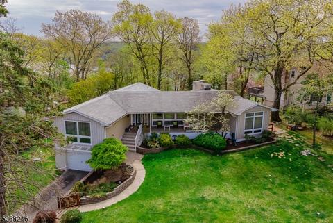 237 Alpine Trl, Sparta, NJ 07871 photo 1