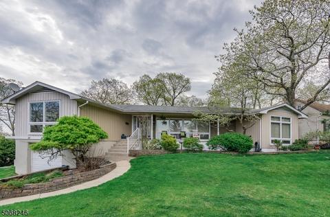 237 Alpine Trl, Sparta, NJ 07871 photo 2