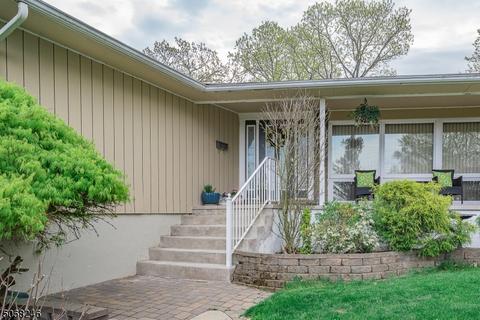 237 Alpine Trl, Sparta, NJ 07871 photo 3