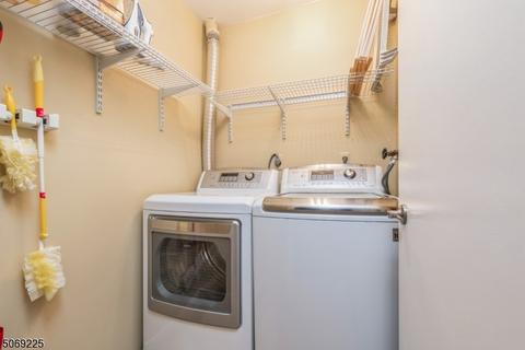27 Stevens Ct, Bedminster, NJ 07921 photo 22