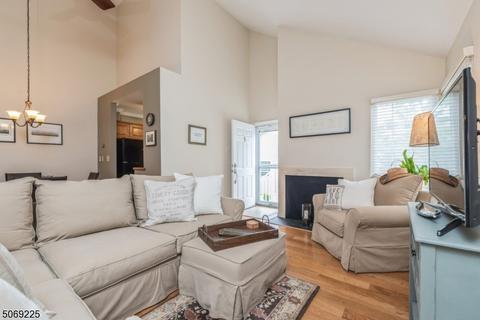 27 Stevens Ct, Bedminster, NJ 07921 photo 7