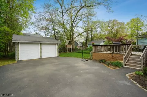 17 S Mountain Rd, Millburn, NJ 07041 photo 22