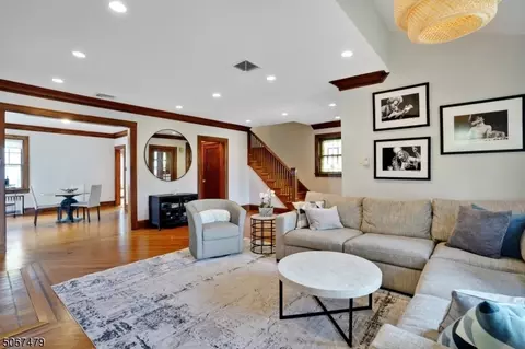 17 S Mountain Rd, Millburn, NJ 07041 photo 4