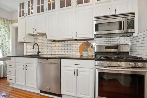 17 Orchard St, Mendham, NJ 07945 photo 6
