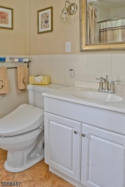 8 Ekstrom St, Dover, NJ 07801 photo 17