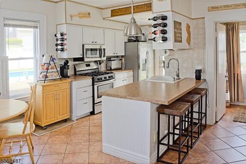 8 Ekstrom St, Dover, NJ 07801 photo 5