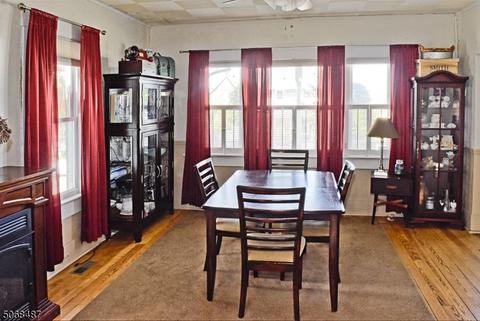 8 Ekstrom St, Dover, NJ 07801 photo 3