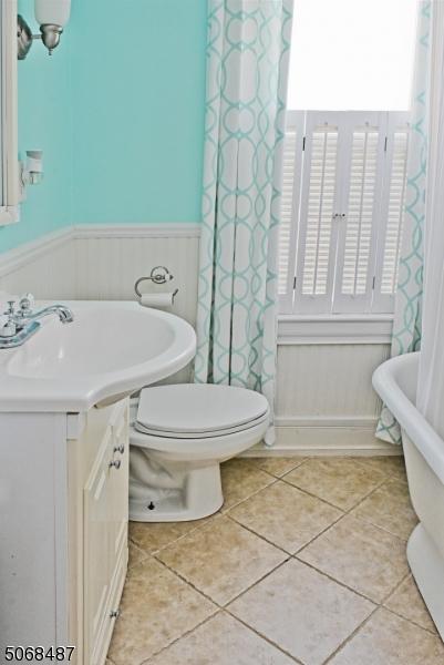 8 Ekstrom St, Dover, NJ 07801 photo 18