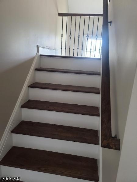325 High St, Middlesex, NJ 08846 photo 17