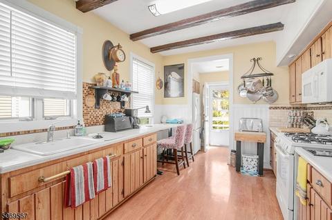 417 Berkeley Ave, Bloomfield, NJ 07003 photo 8