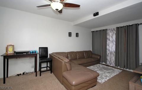18 Stone St, North Plainfield, NJ 07060 photo 5