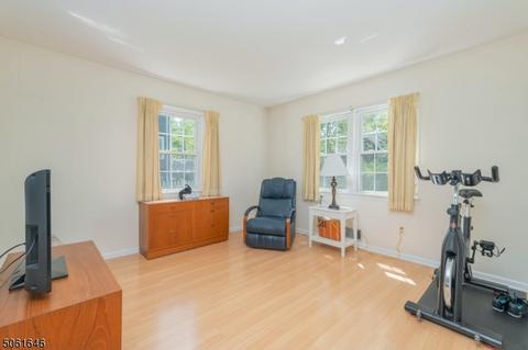 176 Colonial Rd, Summit, NJ 07901 photo 9
