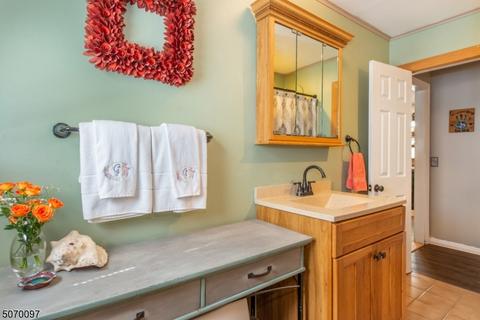 10 Phillips Rd, Stanhope, NJ 07874 photo 18