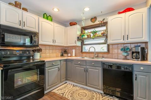 10 Phillips Rd, Stanhope, NJ 07874 photo 11
