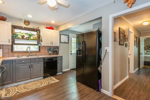 10 Phillips Rd, Stanhope, NJ 07874 photo 12