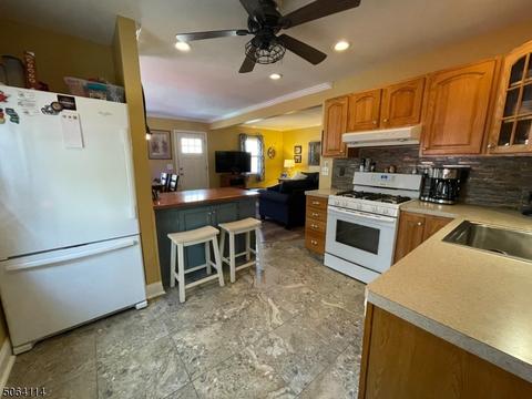 23 Gorge Dr, Haskell, NJ 07420 photo 10