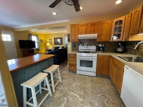 23 Gorge Dr, Haskell, NJ 07420 photo 9
