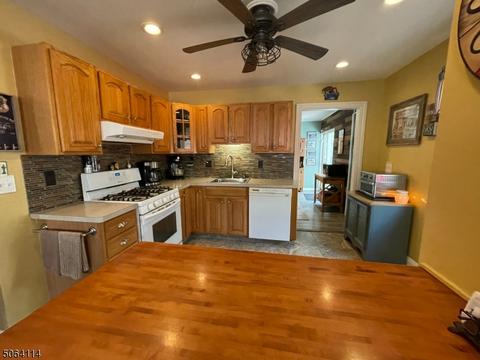 23 Gorge Dr, Haskell, NJ 07420 photo 8