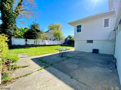 306 E 4th Ave, Roselle, NJ 07203 photo 4