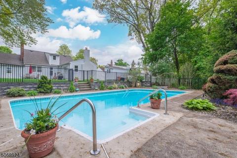 67 Village Dr, Wayne, NJ 07470 photo 19
