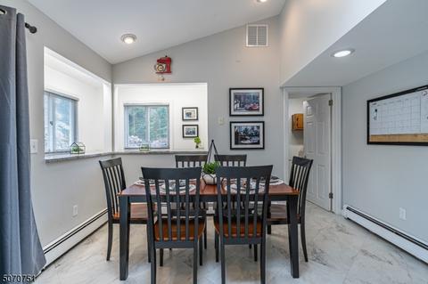 4 Kimberly Pl, Wayne, NJ 07470 photo 5