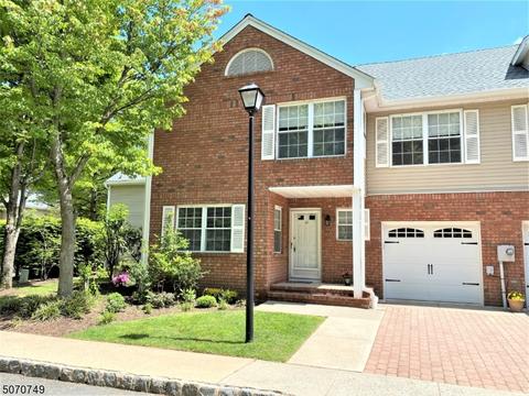 10 Berkeley Sq, Berkeley Heights, NJ 07922 photo 1