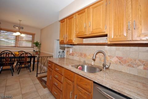 9 Shearn Dr, Middlesex, NJ 08846 photo 9