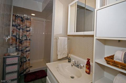 9 Shearn Dr, Middlesex, NJ 08846 photo 16