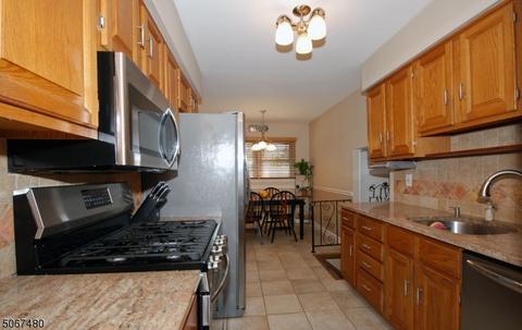 9 Shearn Dr, Middlesex, NJ 08846 photo 8
