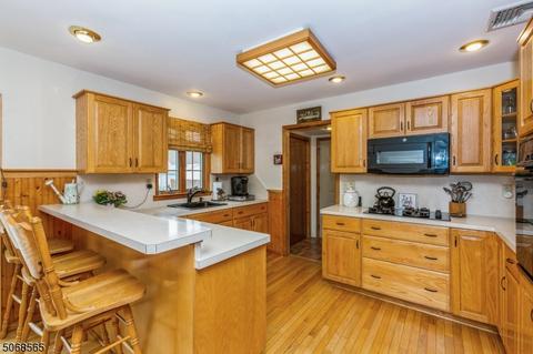 333 High St, Middlesex, NJ 08846 photo 9