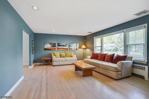 100 Evergreen Ave, Springfield, NJ 07081 photo 8