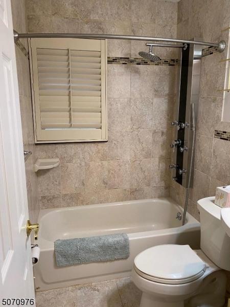 1 Macdonald Dr, Wayne, NJ 07470 photo 5