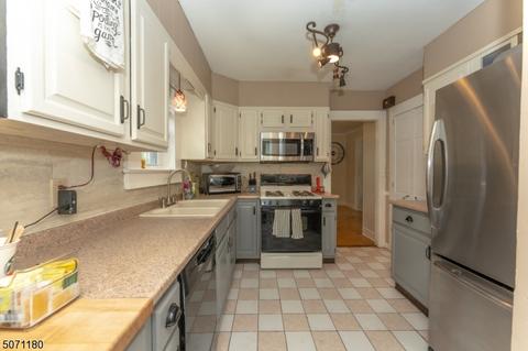 1429 E 7th St, Plainfield, NJ 07062 photo 7