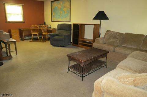 136 Coleman St, Middlesex, NJ 08846 photo 12