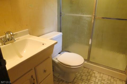 136 Coleman St, Middlesex, NJ 08846 photo 17
