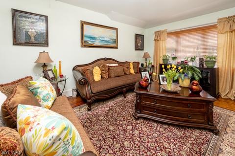 17 Post St, Haledon, NJ 07508 photo 4