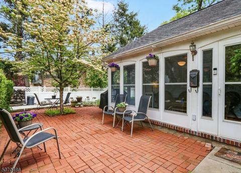 347 Wayne Ter, Union, NJ 07083 photo 2