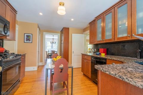 71 Glen Ave, Millburn, NJ 07041 photo 13