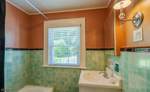 71 Glen Ave, Millburn, NJ 07041 photo 18
