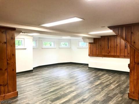 175 Chestnut Dr, Wayne, NJ 07470 photo 24
