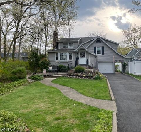 175 Chestnut Dr, Wayne, NJ 07470 photo 1