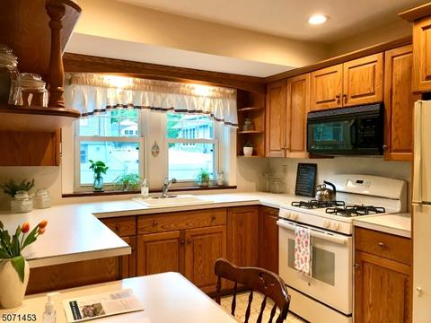 175 Chestnut Dr, Wayne, NJ 07470 photo 11