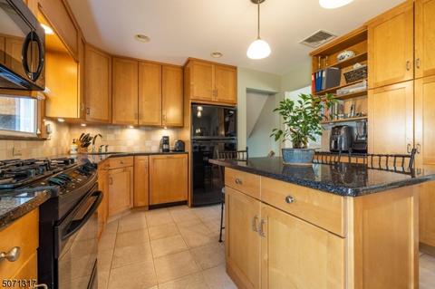 95 Baldwin Ter, Wayne, NJ 07470 photo 15