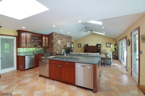 3 India Brook Dr, Mendham, NJ 07945 photo 6