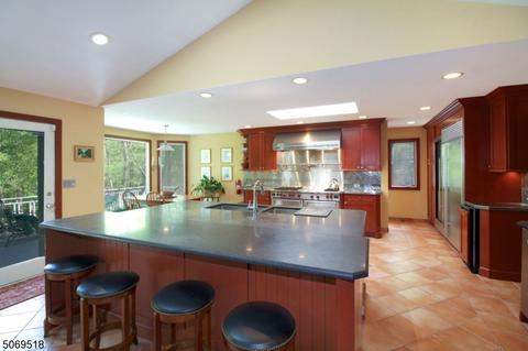 3 India Brook Dr, Mendham, NJ 07945 photo 2