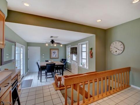 18 Fairview Rd, Clark, NJ 07066 photo 11
