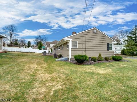 18 Fairview Rd, Clark, NJ 07066 photo 5